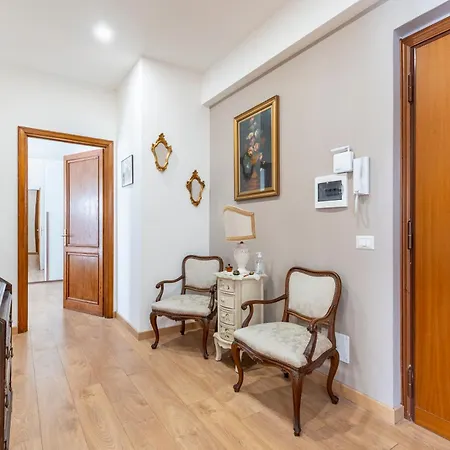 Charming Battistini Appartement