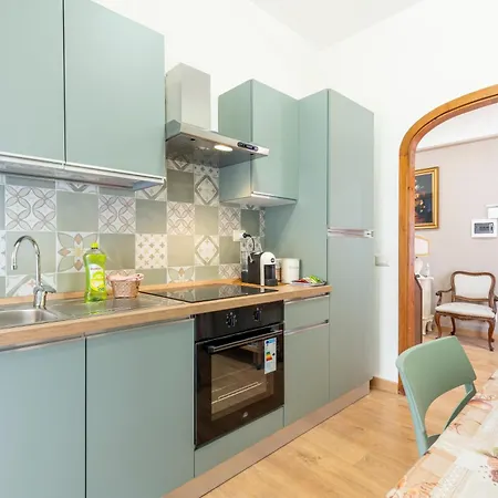 Charming Battistini Apartment